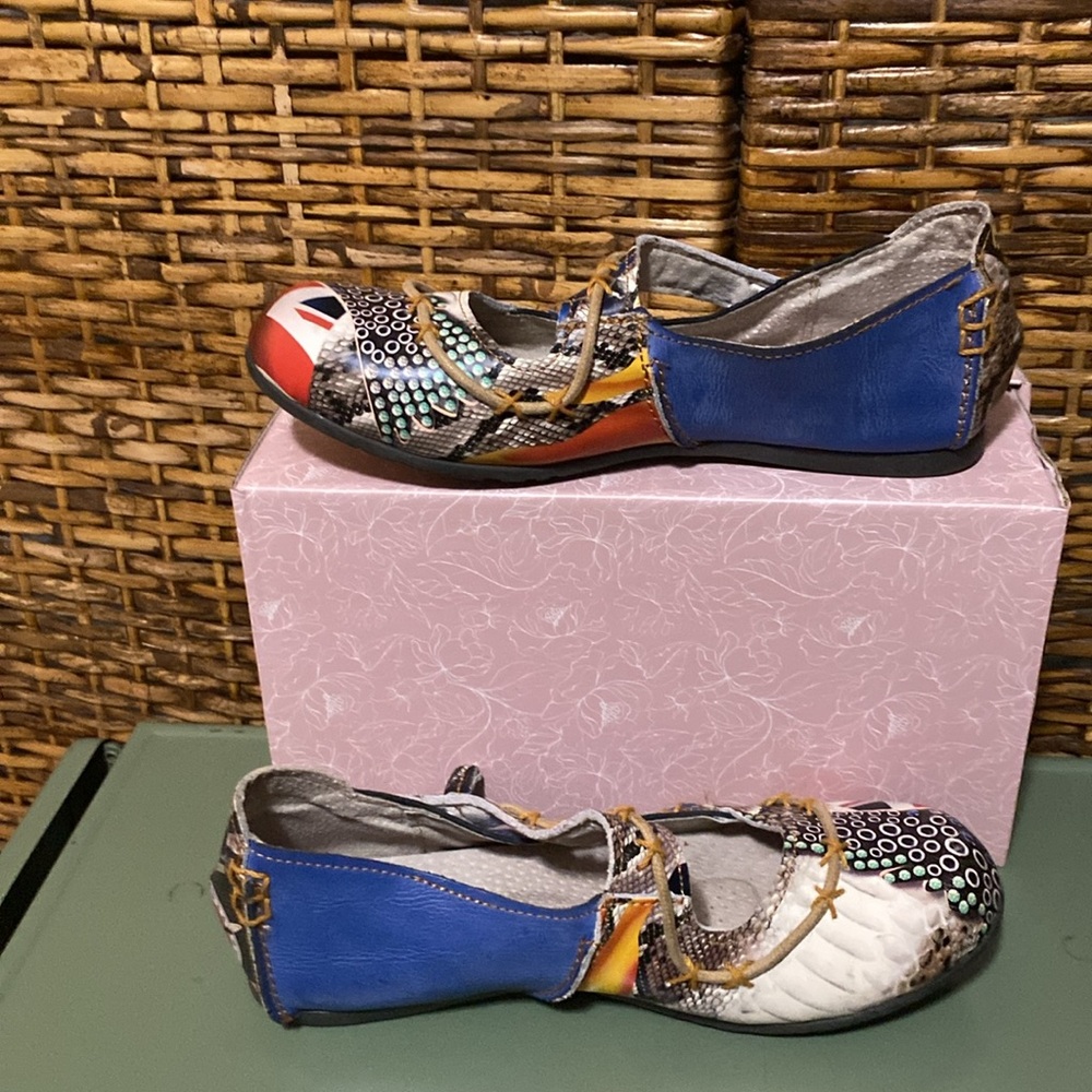 EUC TMA Eyes blue red colorful Mary Jain Flats made for Germany 8 - Picture 2 of 10